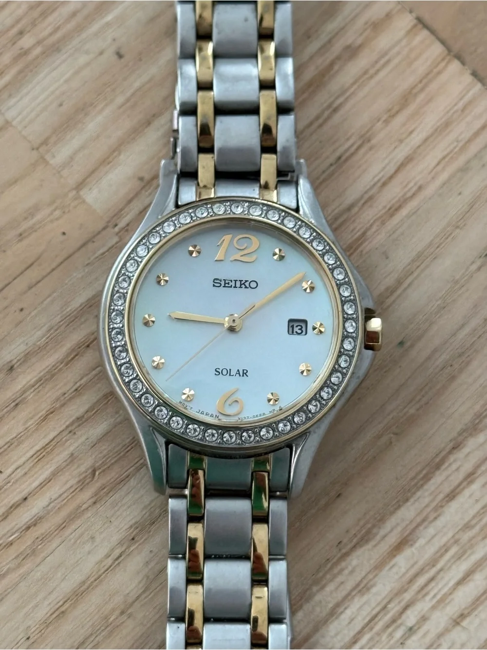 Seiko Solar Ladies Watch Pearl Dial Swarovski Crystals Two-Tone Bracelet Date